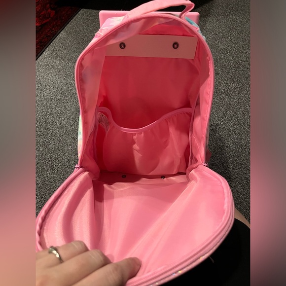 Like new kids rolling overnight bag/ carry on - Picture 6 of 7